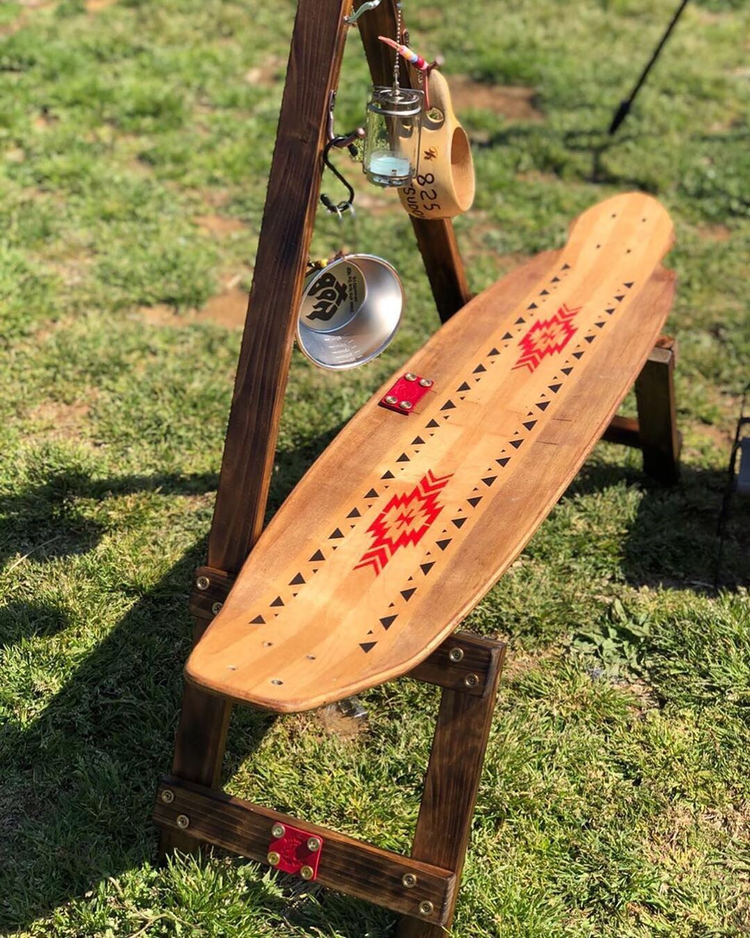HinataOutdoor 825katsudonman さんのpic﻿ ﻿ かっこいい自作のスケボーテーブル 椅子にもなれば物を置く