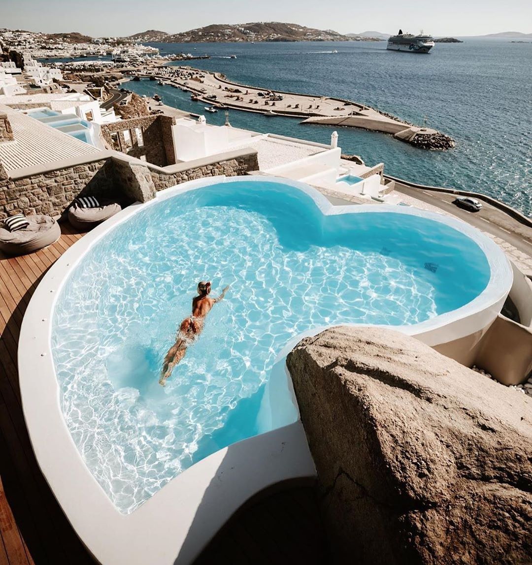 Ellejapan Elletravel ハート型のプールでエーゲ海の絶景を独り占めここはギリシャのミコノス島にあるラグジュアリーなリゾートホテル カーボ タグー ホテル 地中海 Wacoca Ellejapan Elletravel ハート型のプールでエーゲ海の絶景を独り占めここはギリシャのミコノス島にあるラグジュアリーなリゾートホテル カーボ タグー ホテル 地中海 Wacoca