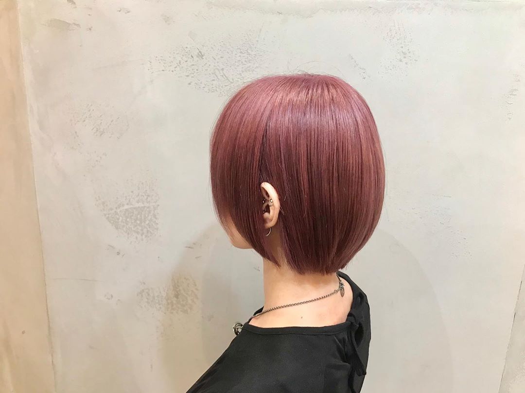 山本彩 髪色可愛い 同じのにしたい と思ってくれた方 参考画像にどうぞ ヘアカラー ショートヘア ハイトーン ブリーチカラー くすみカラー Wacoca