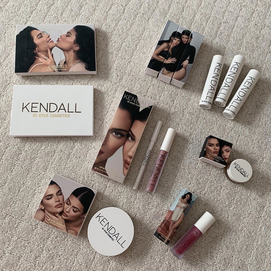 Ellegirljapan カイリー コスメティクス ケンダル ジェンナーのコラボコスメが気になる カイリー ジェンナーが手がけるコスメブランド カイリー コス Wacoca Ellegirljapan カイリー コスメティクス ケンダル ジェンナーのコラボコスメが気になる カイリー ジェンナーが手がけるコスメブランド カイリー コス Wacoca