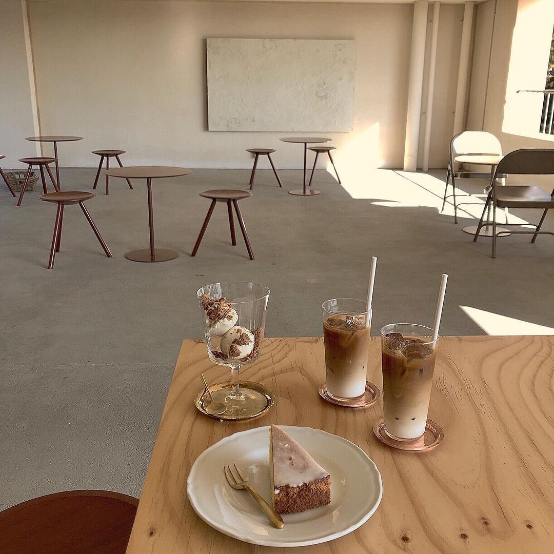Retrip Cafe Retrip 広島カフェ 今回は尾道駅から徒歩10分ほどのところにある Log をご紹介 こちらはホテルに併設された カフェ 瀬戸内海に近い自然豊かな Wacoca Japan People Life Style