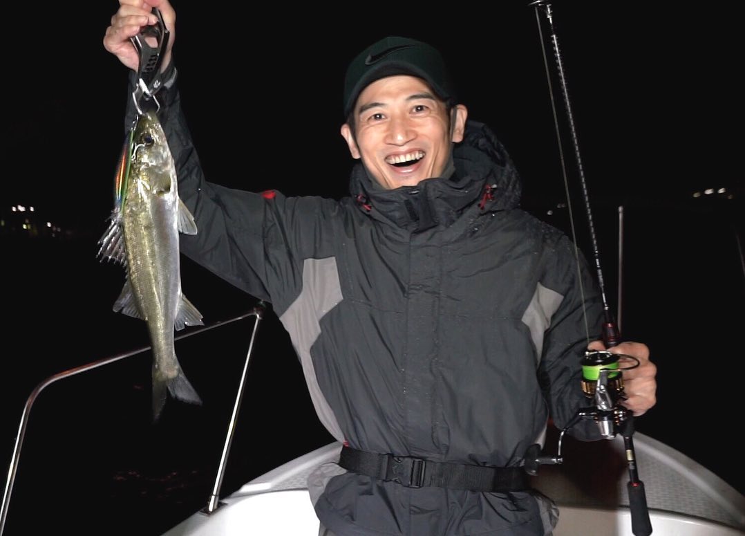 野久保直樹 昨年 12月に撮影した東京湾での海釣りの模様がyoutube m よしもと釣り部 チャンネル にて公開中 そして その日釣った魚を捌いて食す動画が僕のy Wacoca Japan People Life Style 野久保直樹 昨年 12月に撮影した東京湾での海釣りの模様がyoutube m よしもと釣り部 チャンネル にて公開中 そして その日釣った魚を捌いて食す動画が僕のy Wacoca Japan People Life Style