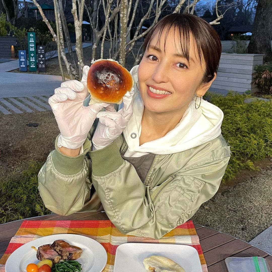 矢田亜希子 驚くほど美味しく出来上がったパンまたすぐ作りたい 沸騰ワード 沸騰ワード10 日テレ コストコ グランピング パン作り こんなふわふわなパン初めて Wacoca Japan People Life Style