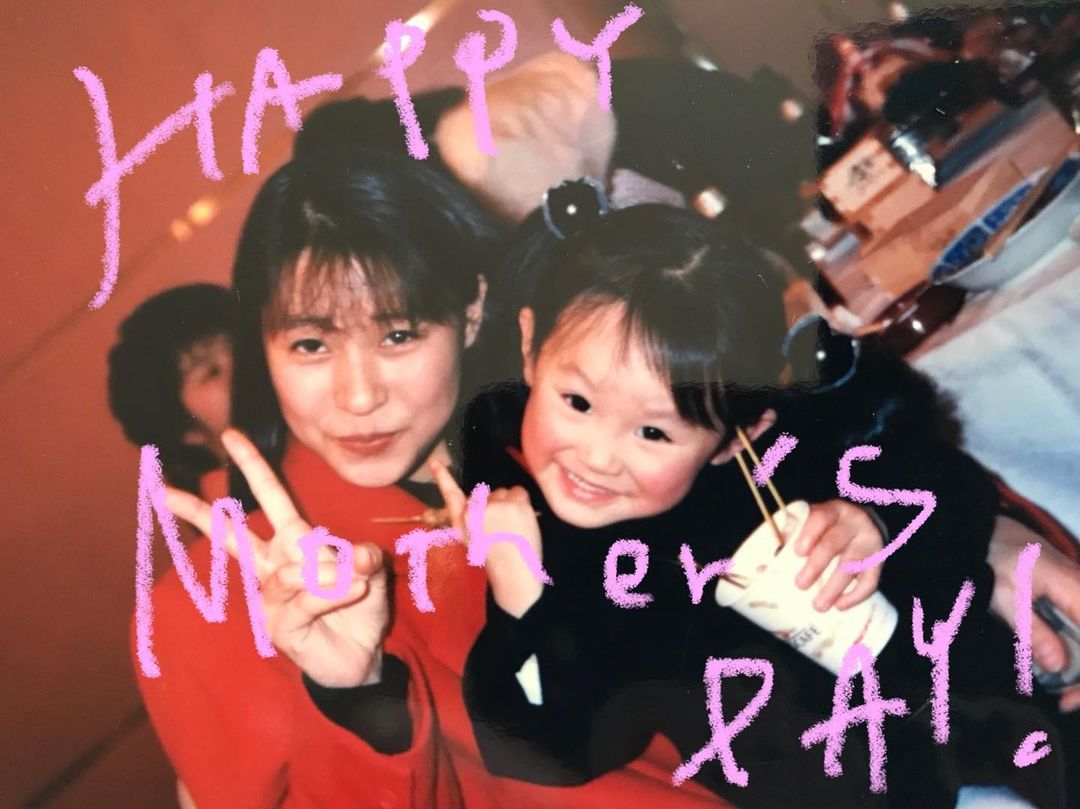 高橋愛 大好きな お母さんㅤㅤㅤㅤㅤㅤ ㅤㅤㅤㅤㅤㅤㅤㅤㅤㅤㅤㅤㅤ いつも可愛くて ちょっと天然で そんなお母さんが 大好きです ㅤㅤㅤㅤㅤㅤㅤㅤㅤㅤㅤㅤㅤ お母さん Wacoca Japan People Life Style 高橋愛 大好きな お母さんㅤㅤㅤㅤㅤㅤ ㅤㅤㅤㅤㅤㅤㅤㅤㅤㅤㅤㅤㅤ いつも可愛くて ちょっと天然で そんなお母さんが 大好きです ㅤㅤㅤㅤㅤㅤㅤㅤㅤㅤㅤㅤㅤ お母さん Wacoca Japan People Life Style