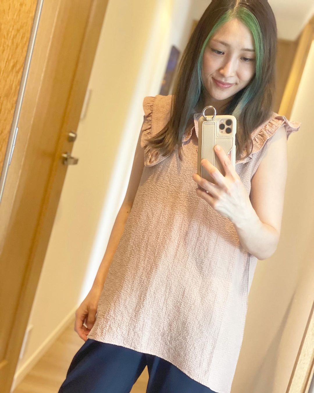 伊藤春香 はあちゅう 人は見た目が全てではないけれど 内面の一番外側が見た目であることもまた事実で 相手が自分を知る最初の一歩は 見た目 の印象なんだよね 髪 Wacoca Japan People Life Style