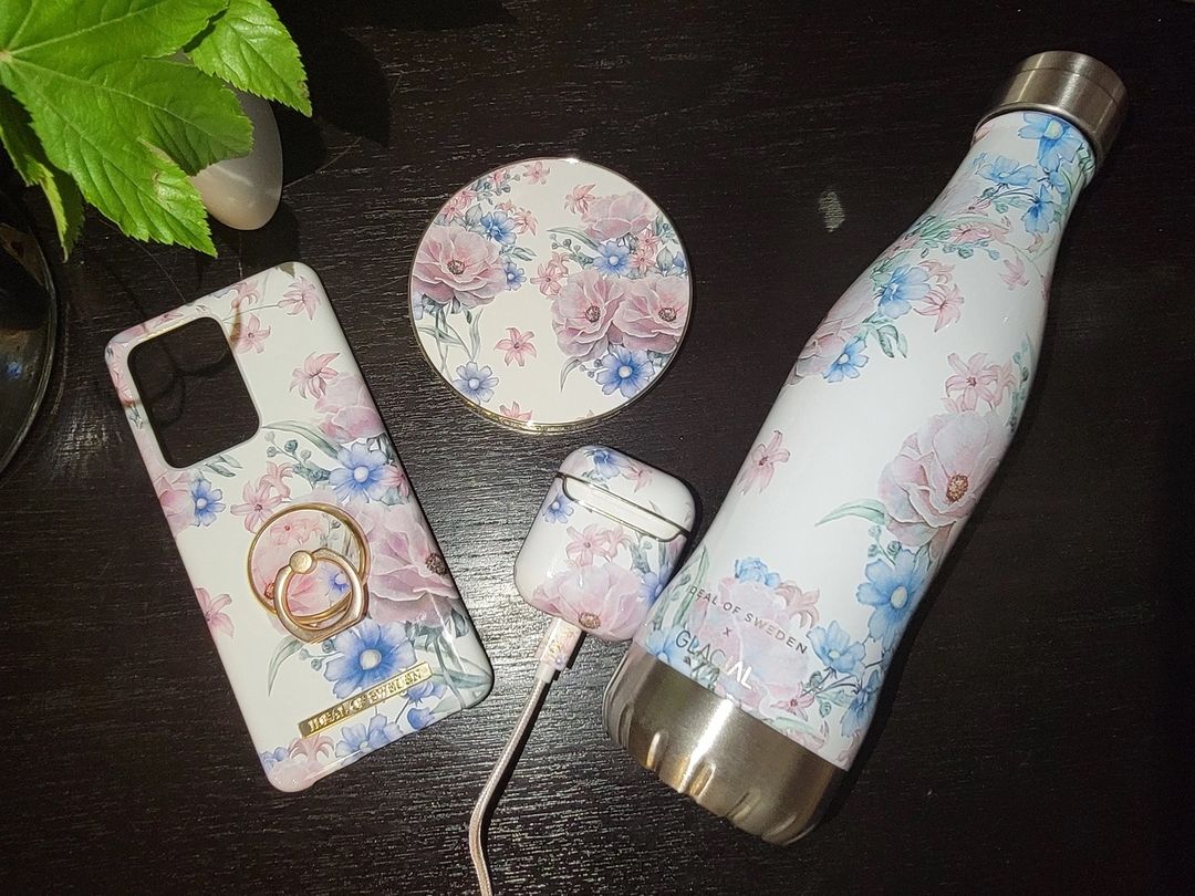 山田優 私のお気に入り Idealofsweden を ギフトして頂きました ヨーロッパで スマホアクセサリーを 中心としたブランドです 今回は大好きな花柄を Wacoca Japan People Life Style 山田優 私のお気に入り Idealofsweden を ギフトして頂きました ヨーロッパで スマホアクセサリーを 中心としたブランドです 今回は大好きな花柄を Wacoca Japan People Life Style